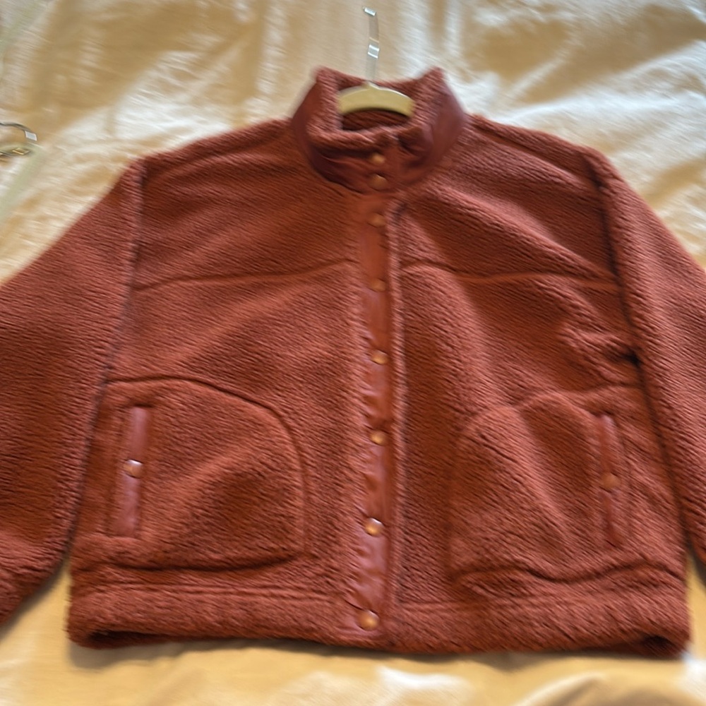 Burnt red fleece
